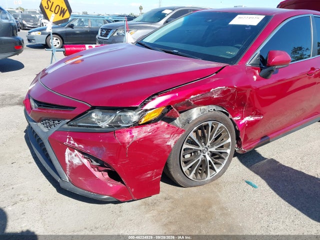 4T1B11HK2JU517243 Toyota CAMRY SE