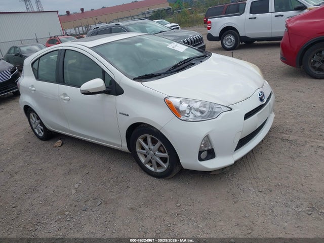 Auction sale of the 2013 Toyota Prius C Four, vin: JTDKDTB3XD1039667, lot number: 46224967