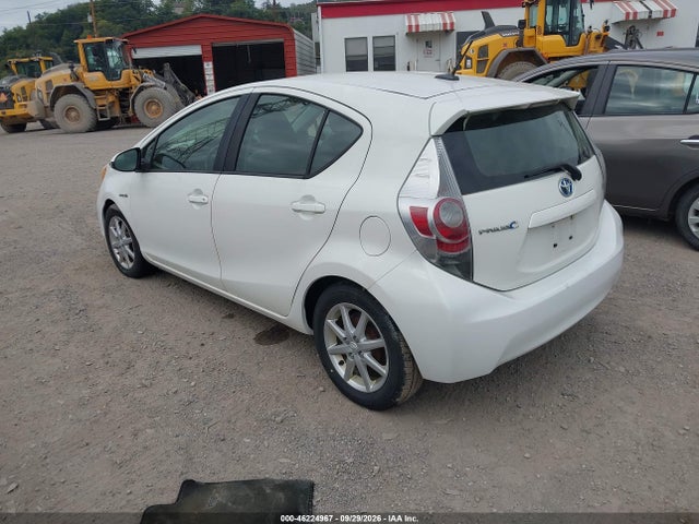 Продажа на аукционе авто 2013 Toyota Prius C Four, vin: JTDKDTB3XD1039667, номер лота: 46224967