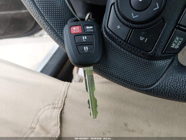 46225037 :رقم المزاد ، 5YFBURHE1GP381410 vin ، 2016 Toyota Corolla Le مزاد بيع