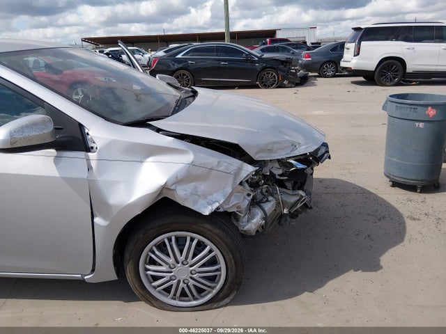 46225037 :رقم المزاد ، 5YFBURHE1GP381410 vin ، 2016 Toyota Corolla Le مزاد بيع