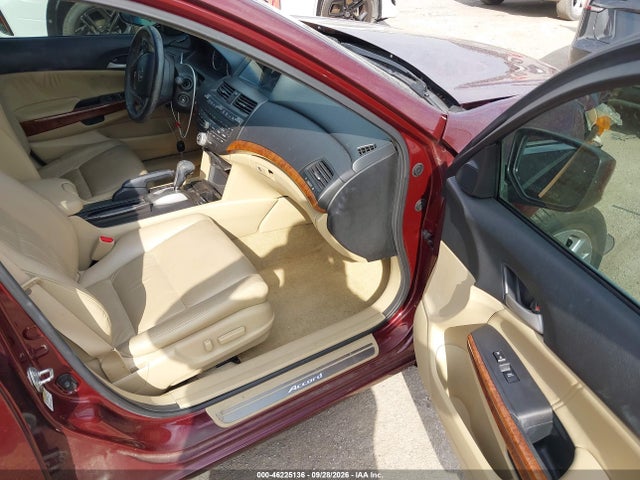 46225136 :رقم المزاد ، 1HGCP2F85CA121740 vin ، 2012 Honda Accord 2.4 Ex-l مزاد بيع