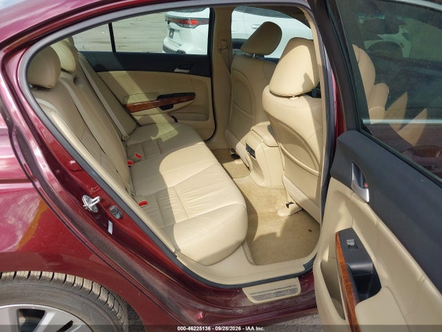 46225136 :رقم المزاد ، 1HGCP2F85CA121740 vin ، 2012 Honda Accord 2.4 Ex-l مزاد بيع