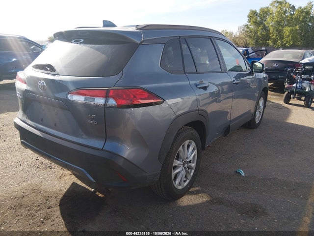 46225155 :رقم المزاد ، 7MUBAABG7NV028622 vin ، 2022 Toyota Corolla Cross Le مزاد بيع