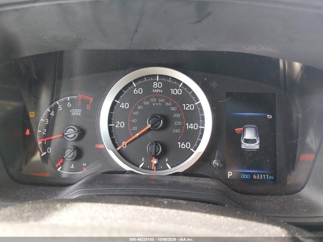 46225155 :رقم المزاد ، 7MUBAABG7NV028622 vin ، 2022 Toyota Corolla Cross Le مزاد بيع