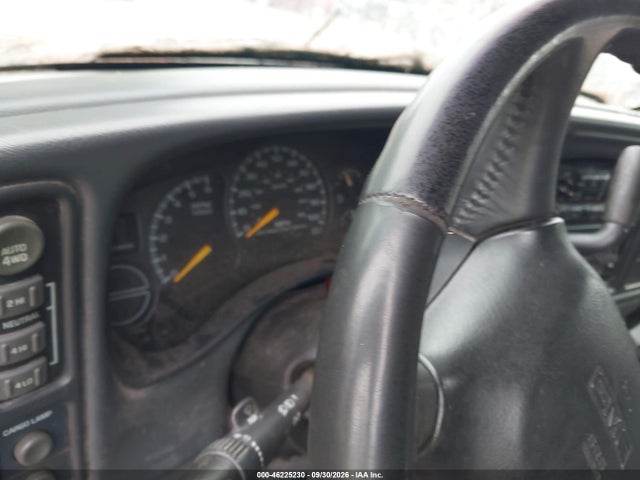 2000 Gmc Sierra 1500 Sle მანქანა იყიდება აუქციონზე, vin: 2GTEK19T3Y1258001, აუქციონის ნომერი: 46225230