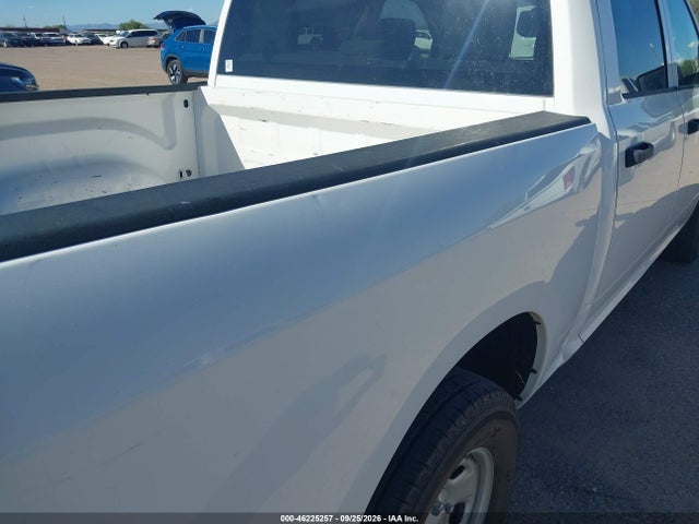 1C6RR6KG3KS678105 RAM 1500 Classic Tradesman 4x2 5&#039;7 Box