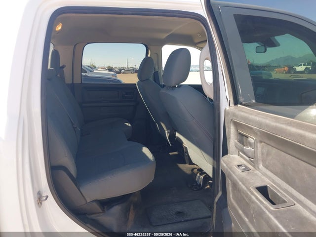 1C6RR6KG3KS678105 RAM 1500 Classic Tradesman 4x2 5&#039;7 Box