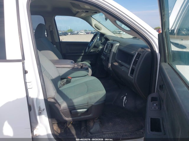 46225276 :رقم المزاد ، 1C6RR6KG1KS678104 vin ، 2019 Ram 1500 Classic Tradesman  4x2 5'7 Box مزاد بيع