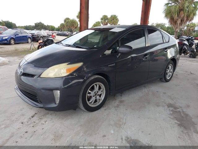 46225289 :رقم المزاد ، JTDKN3DU9D5556826 vin ، 2013 Toyota Prius Three مزاد بيع