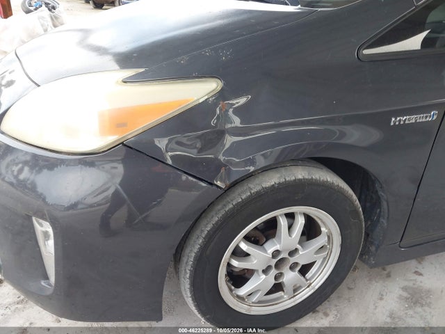 46225289 :رقم المزاد ، JTDKN3DU9D5556826 vin ، 2013 Toyota Prius Three مزاد بيع