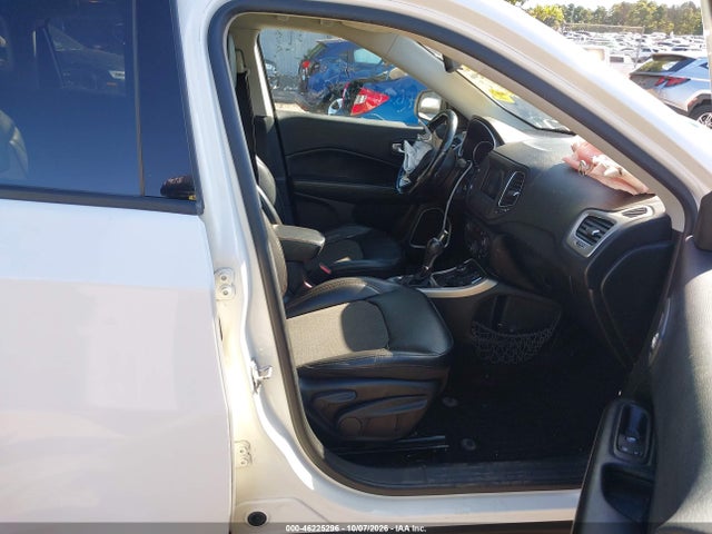 Продаж на аукціоні авто 2019 Jeep Compass Latitude 4x4, vin: 3C4NJDBB2KT813788, номер лоту: 46225296