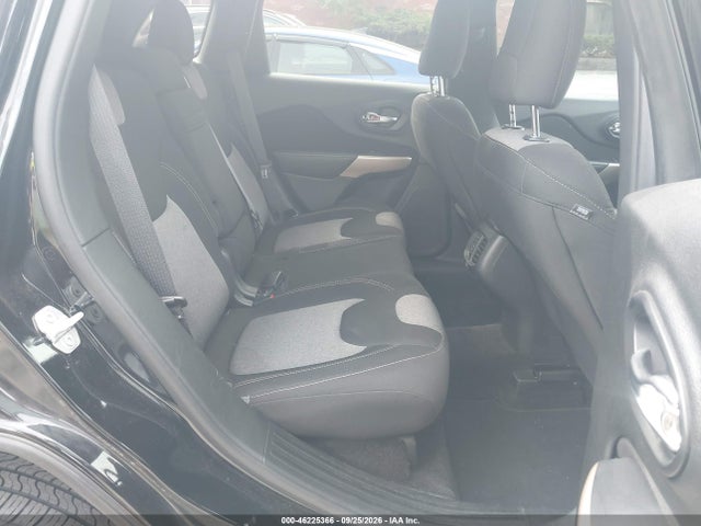 Продажа на аукционе авто 2018 Jeep Cherokee Latitude Fwd, vin: 1C4PJLCXXJD587274, номер лота: 46225366