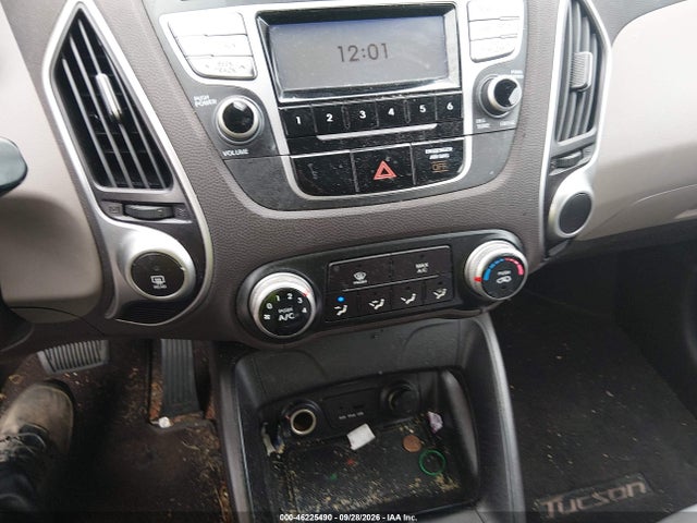 2010 Hyundai Tucson Gls მანქანა იყიდება აუქციონზე, vin: KM8JT3ACXAU040209, აუქციონის ნომერი: 46225490