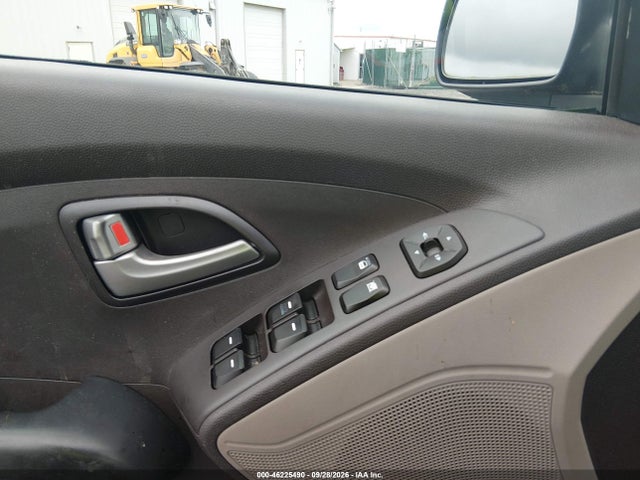 2010 Hyundai Tucson Gls მანქანა იყიდება აუქციონზე, vin: KM8JT3ACXAU040209, აუქციონის ნომერი: 46225490