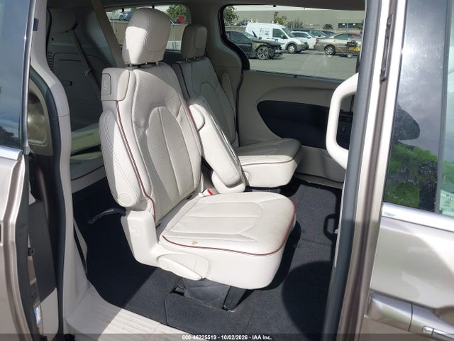 Продажа на аукционе авто 2017 Chrysler Pacifica Limited, vin: 2C4RC1GG9HR591356, номер лота: 46225519