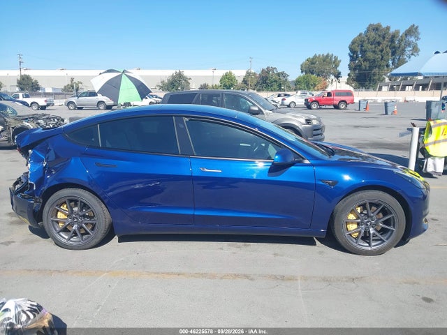 46225578 :رقم المزاد ، 5YJ3E1EA4NF164611 vin ، 2022 Tesla Model 3 Rear-wheel Drive مزاد بيع
