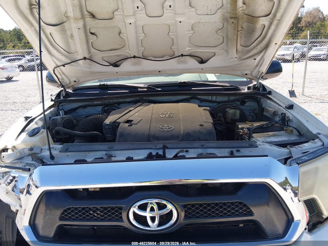 5TFLU4EN5EX090399 Toyota Tacoma Base V6