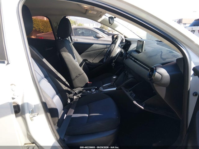 3MYDLBYV6KY526857 Toyota YARIS L