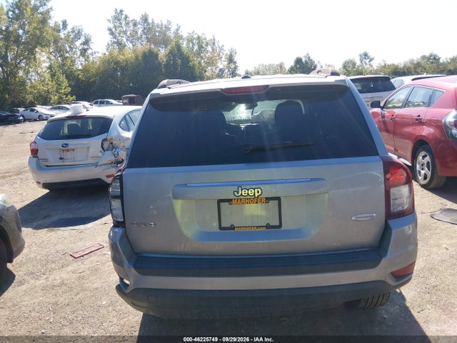 46225749 :رقم المزاد ، 1C4NJDEB7GD784958 vin ، 2016 Jeep Compass Latitude مزاد بيع
