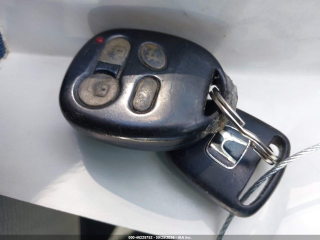 46225752 :رقم المزاد ، 2HGES16583H510073 vin ، 2003 Honda Civic Lx مزاد بيع