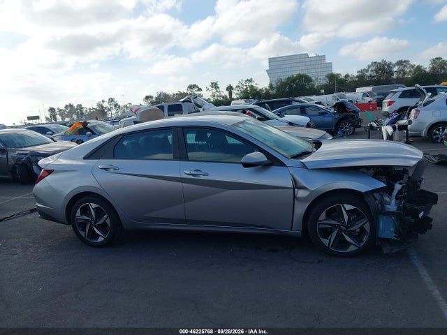 Hyundai ELANTRA SEL 2023 5NPLS4AG3PH097556 Image 14
