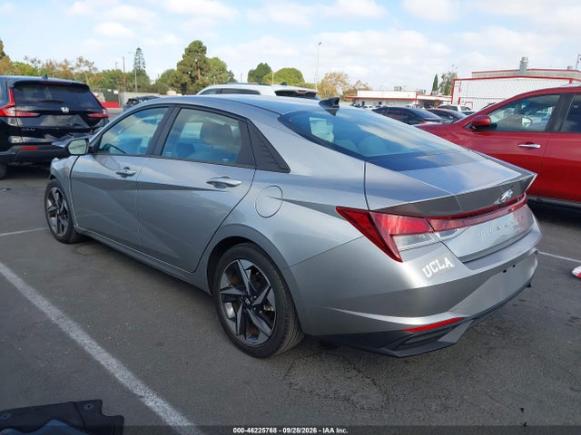 Hyundai ELANTRA SEL 2023 5NPLS4AG3PH097556 Image 3