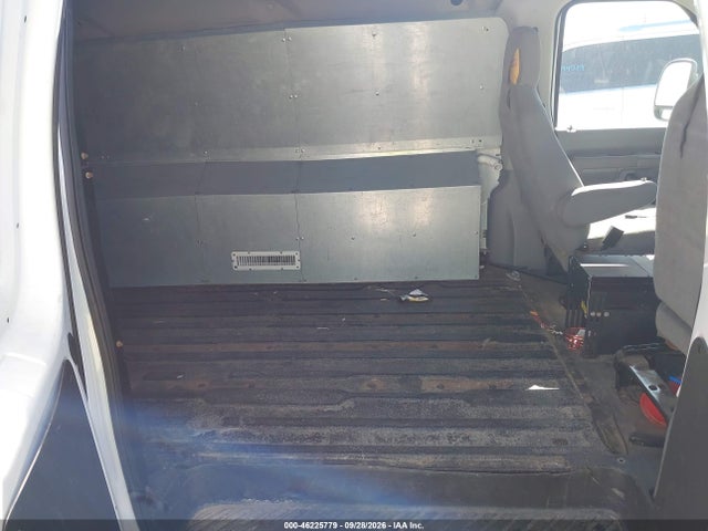46225779 :رقم المزاد ، 1FTSS3EL3BDB34343 vin ، 2011 Ford Econoline Cargo Van Commercial مزاد بيع