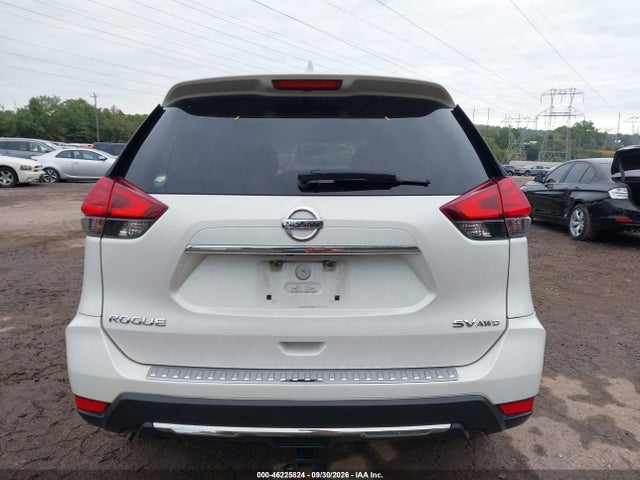 46225824 :رقم المزاد ، 5N1AT2MV8HC745601 vin ، 2017 Nissan Rogue Sv مزاد بيع