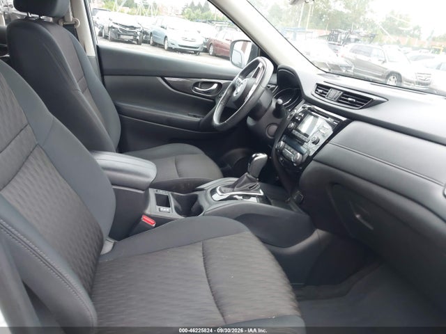 46225824 :رقم المزاد ، 5N1AT2MV8HC745601 vin ، 2017 Nissan Rogue Sv مزاد بيع