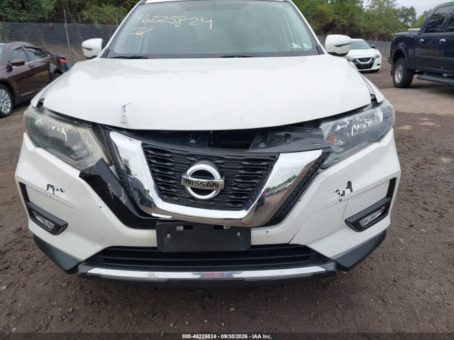 46225824 :رقم المزاد ، 5N1AT2MV8HC745601 vin ، 2017 Nissan Rogue Sv مزاد بيع