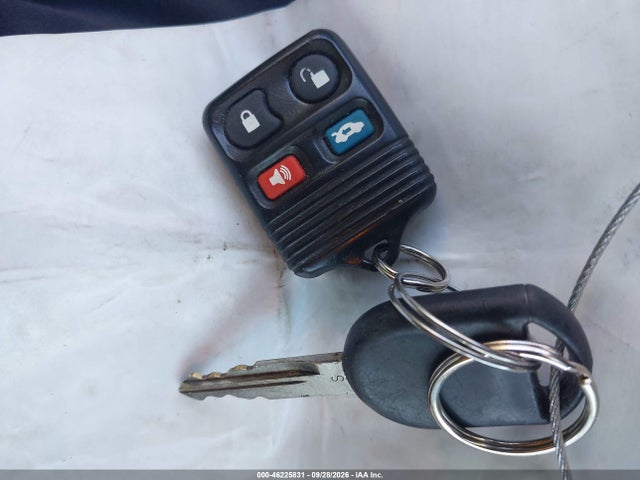 46225831 :رقم المزاد ، 1FAHP56S44G133979 vin ، 2004 Ford Taurus Sel مزاد بيع