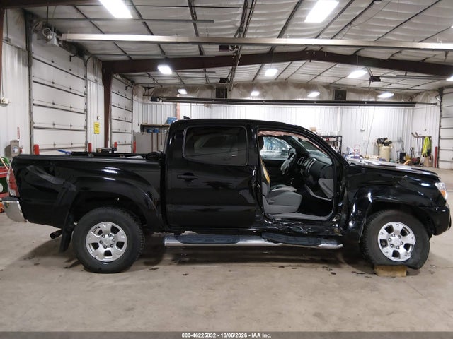 46225832 :رقم المزاد ، 3TMLU4EN3EM142991 vin ، 2014 Toyota Tacoma Base V6 مزاد بيع