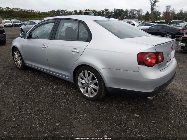2010 Volkswagen Jetta Wolfsburg Edition მანქანა იყიდება აუქციონზე, vin: 3VWRA7AJ5AM074238, აუქციონის ნომერი: 46225841