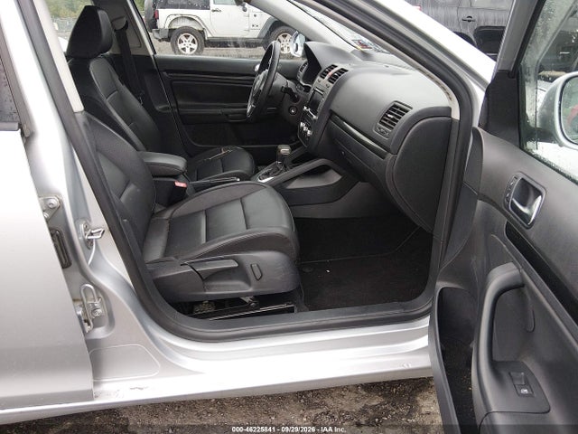 2010 Volkswagen Jetta Wolfsburg Edition მანქანა იყიდება აუქციონზე, vin: 3VWRA7AJ5AM074238, აუქციონის ნომერი: 46225841