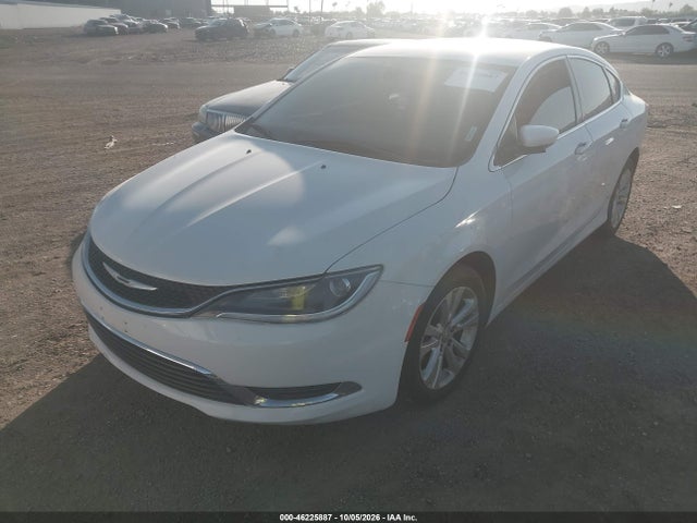 Chrysler 200 Limited 2015 1C3CCCAB7FN660302 Image 2