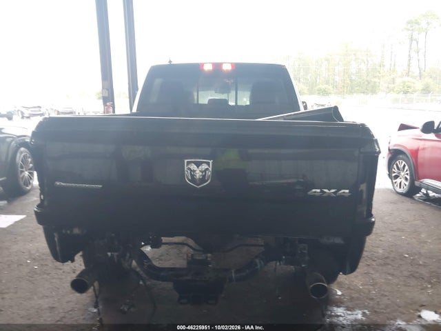 46225951 :رقم المزاد ، 1C6RR7LT9JS226160 vin ، 2018 Ram 1500 Slt مزاد بيع