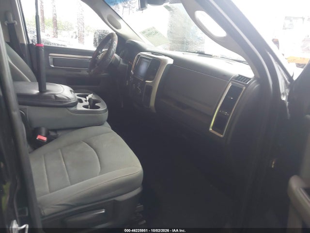 46225951 :رقم المزاد ، 1C6RR7LT9JS226160 vin ، 2018 Ram 1500 Slt مزاد بيع