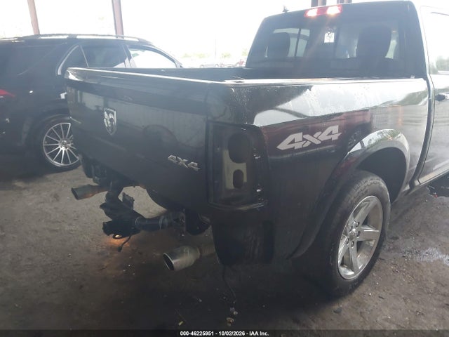 46225951 :رقم المزاد ، 1C6RR7LT9JS226160 vin ، 2018 Ram 1500 Slt مزاد بيع