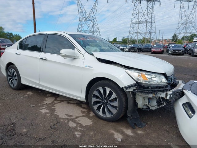 Продаж на аукціоні авто 2015 Honda Accord Hybrid, vin: 1HGCR6F39FA001756, номер лоту: 46225962
