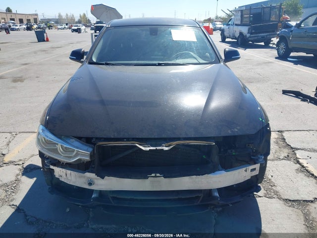 BMW 320i 2016 WBA8E1G5XGNT38401 Image 13