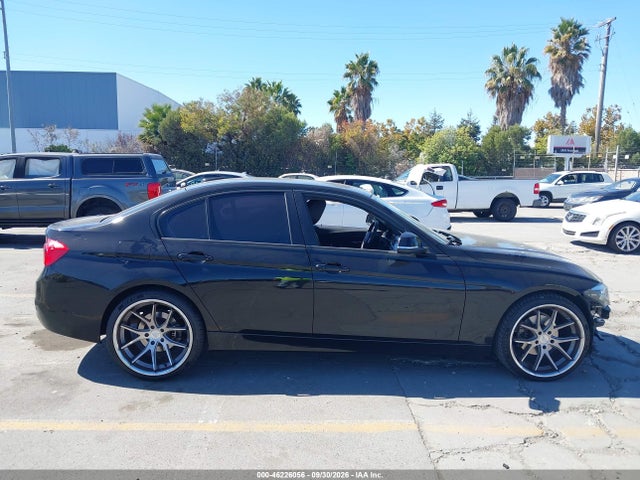 BMW 320i 2016 WBA8E1G5XGNT38401 Image 14