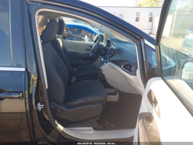 Aukcja sprzedaży 2017 Chrysler Pacifica Touring, vin: 2C4RC1DG5HR517372, numer aukcji: 46226130