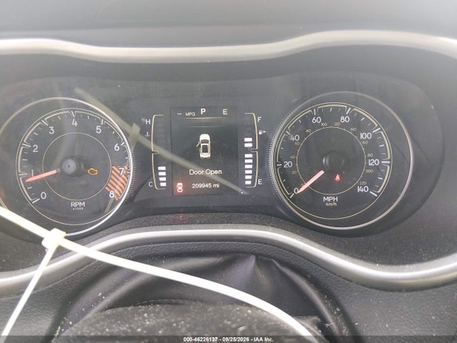 2014 Jeep Cherokee Latitude მანქანა იყიდება აუქციონზე, vin: 1C4PJMCS2EW126087, აუქციონის ნომერი: 46226137