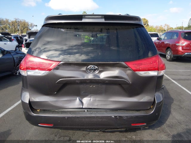 46226148 :رقم المزاد ، 5TDYK3DC3CS214811 vin ، 2012 Toyota Sienna Xle V6 8 Passenger مزاد بيع