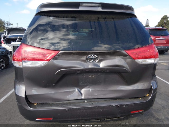 46226148 :رقم المزاد ، 5TDYK3DC3CS214811 vin ، 2012 Toyota Sienna Xle V6 8 Passenger مزاد بيع