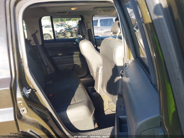 Aukcja sprzedaży 2017 Jeep Patriot 75th Anniversary Edition Fwd, vin: 1C4NJPBB3HD200563, numer aukcji: 46226267