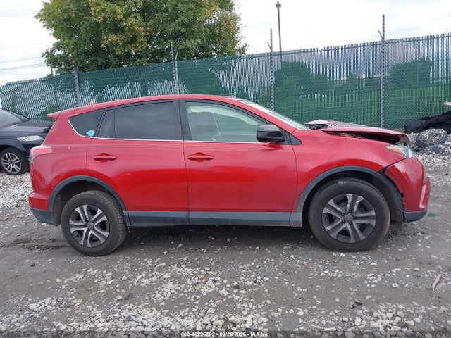 Продажа на аукционе авто 2017 Toyota Rav4 Le, vin: JTMBFREV8HJ173710, номер лота: 46226292
