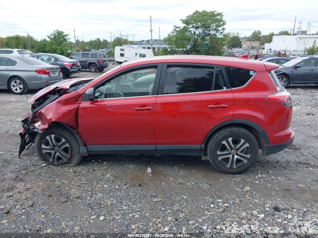 Продажа на аукционе авто 2017 Toyota Rav4 Le, vin: JTMBFREV8HJ173710, номер лота: 46226292
