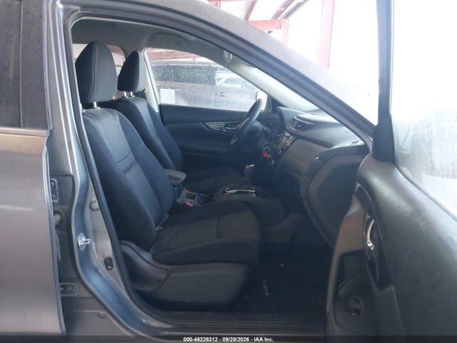 2017 Nissan Rogue S მანქანა იყიდება აუქციონზე, vin: JN8AT2MT3HW390598, აუქციონის ნომერი: 46226312